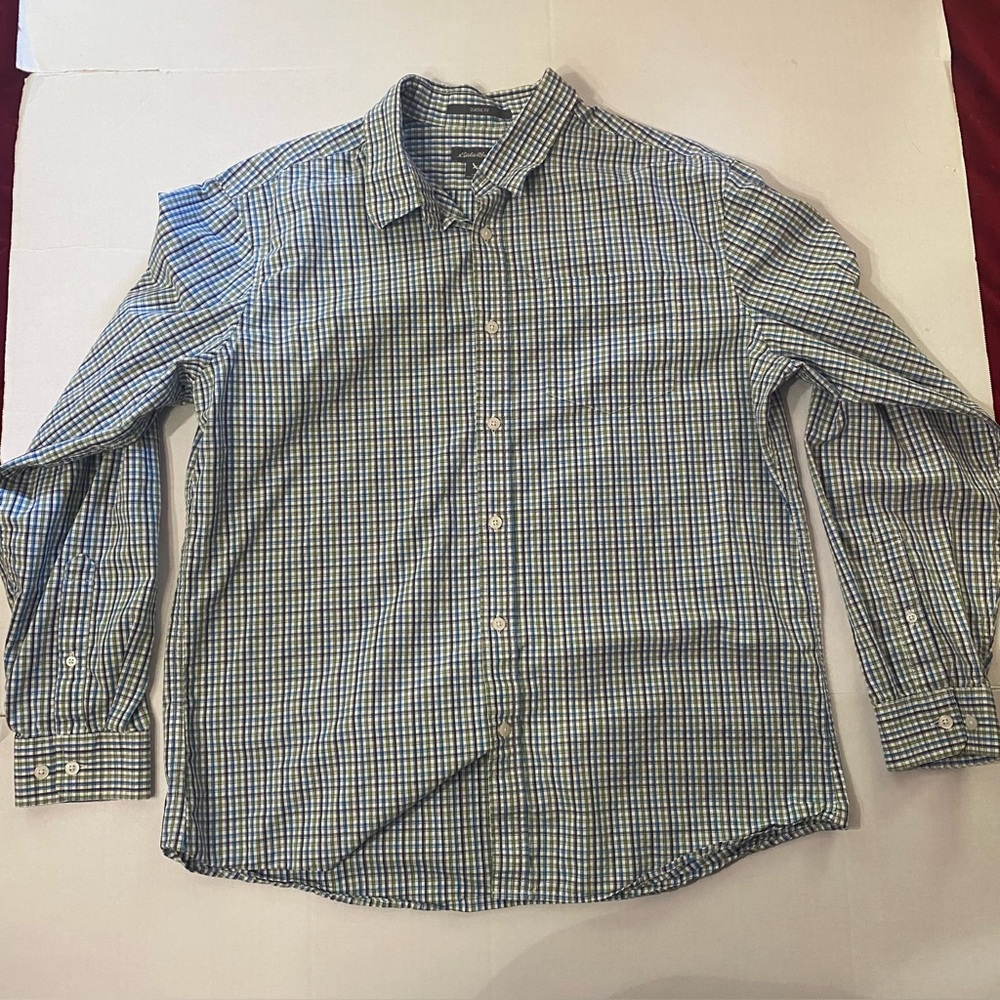 ☀️Eddie Bauer, Classic Fit, Men Size Large, Button Up, Long Sleeve Shirt